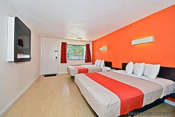 6 - Albany, Ny - Airport Hotel Albany